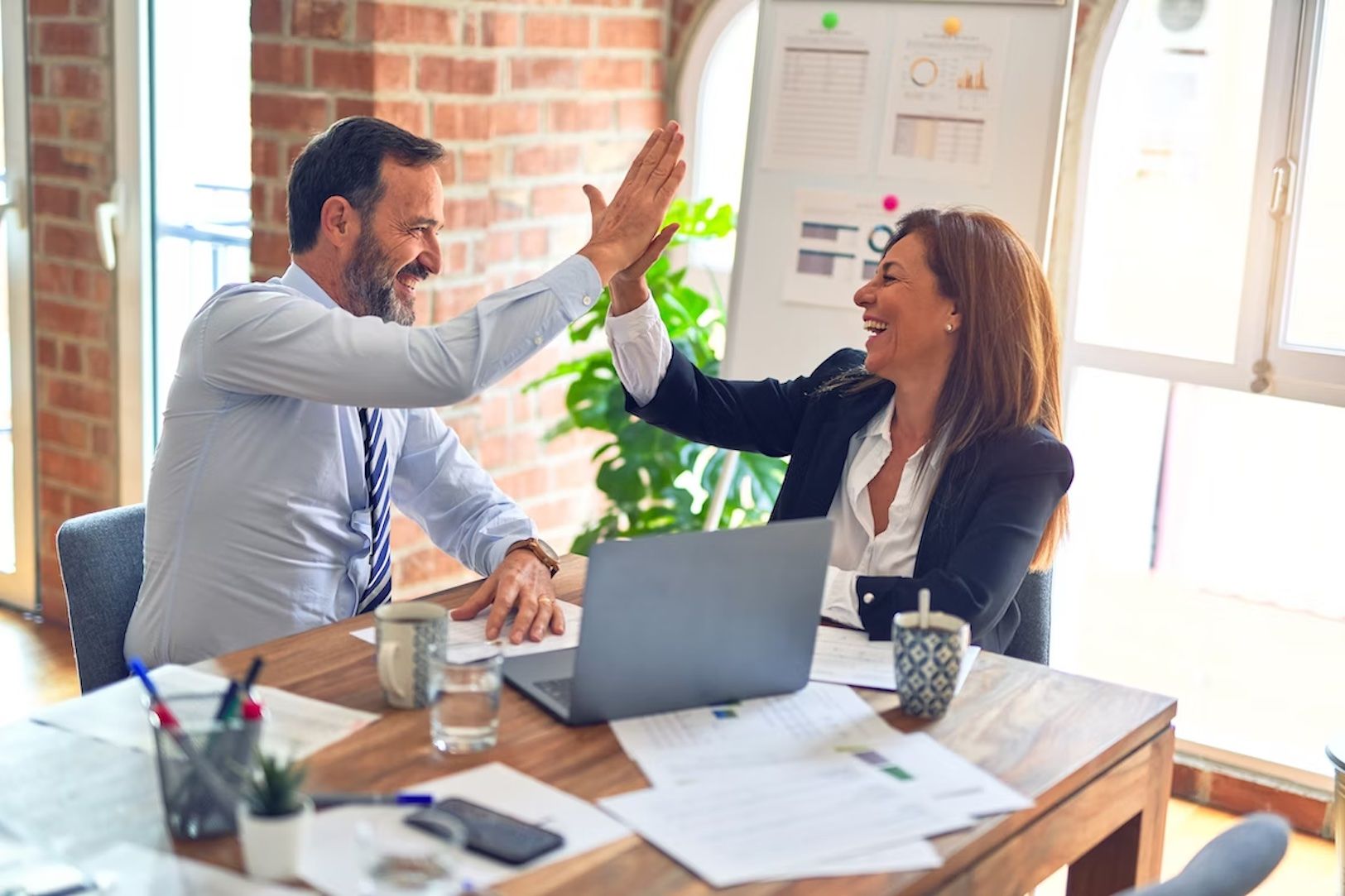 How to take minutes of a Zoom meeting?