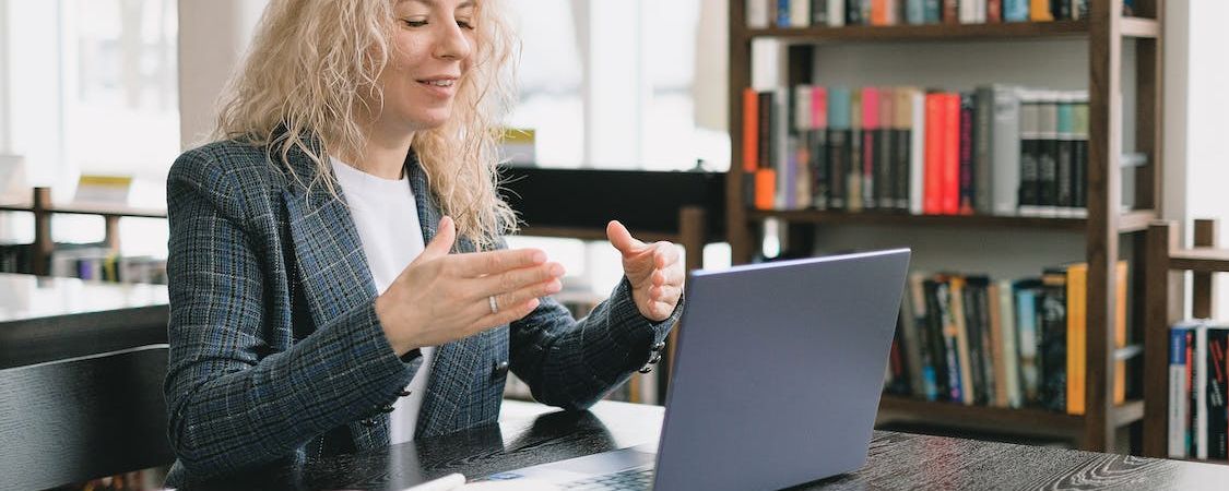 Benefits Of Manual Captioning in Zoom Meetings