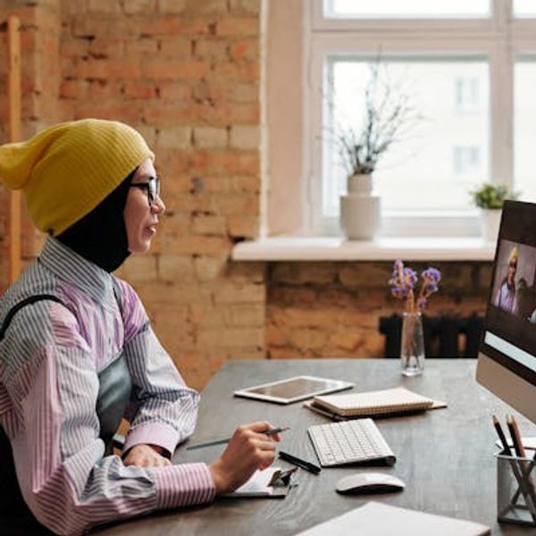 Online-Meeting mit AI Notetaker