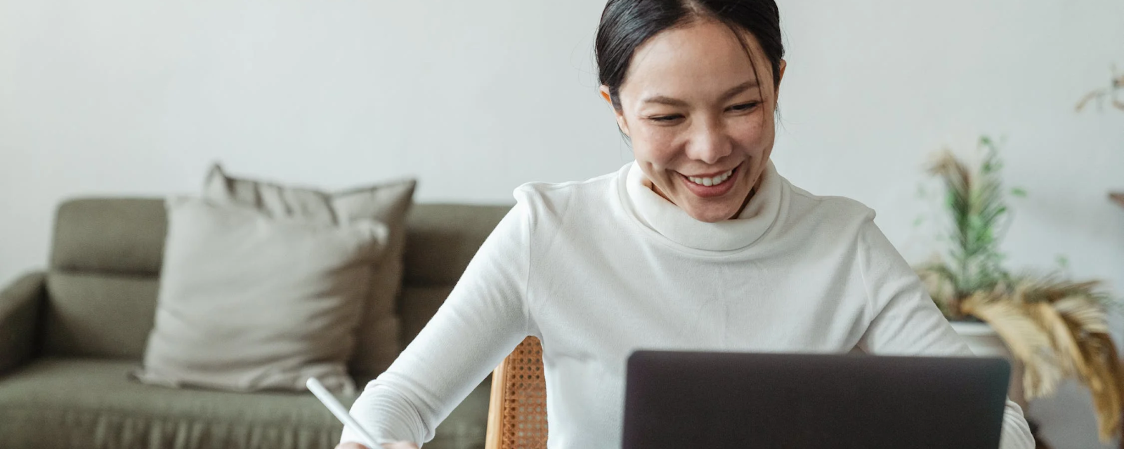 8 ways an audio transcription software can enhance remote work