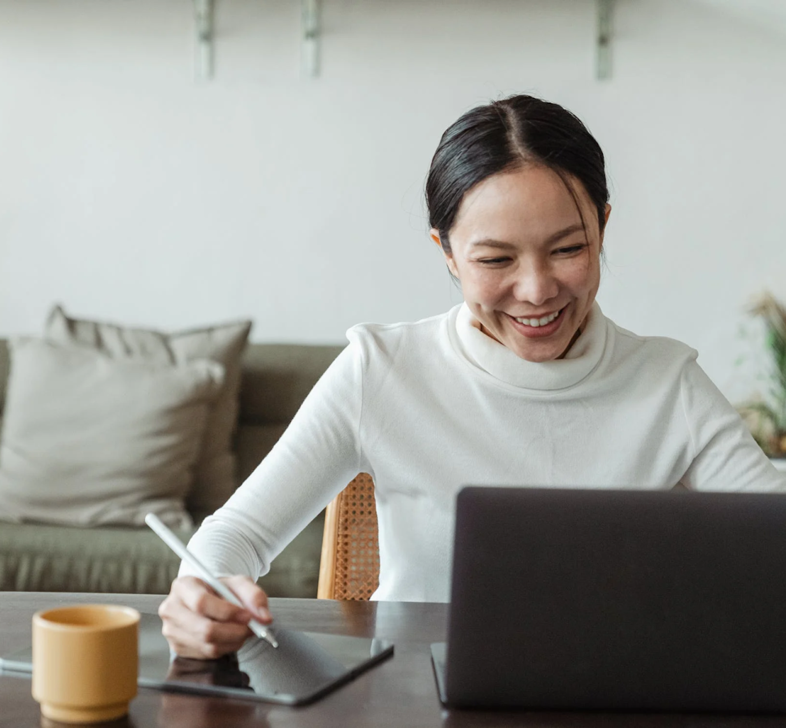 8 ways an audio transcription software can enhance remote work