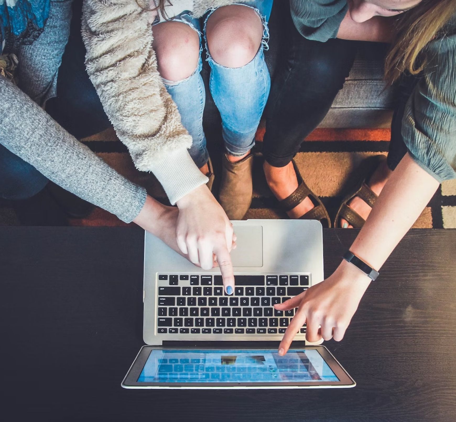 What Are the Innovations in Corporate Subtitling and Transcription Services?