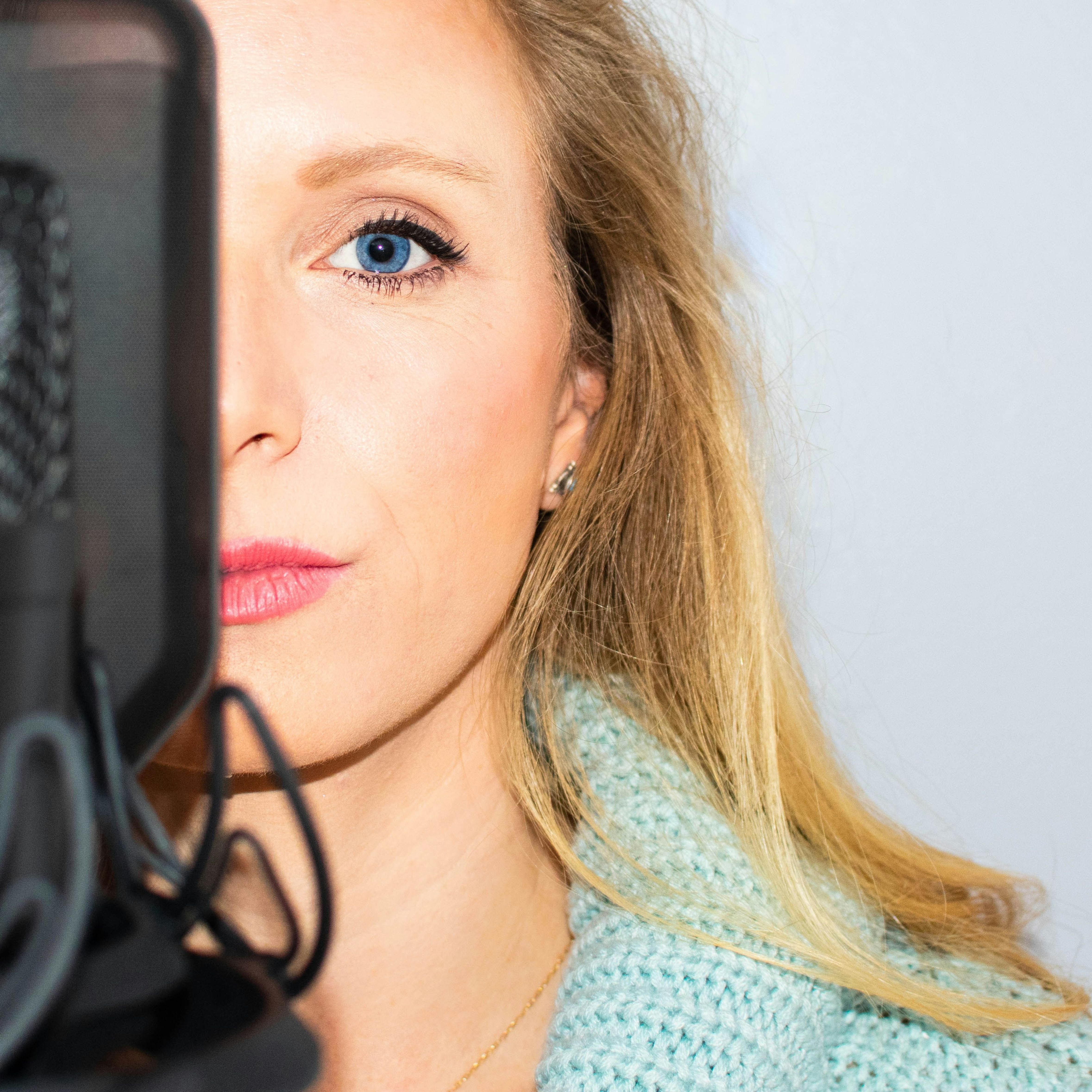 A video recording set