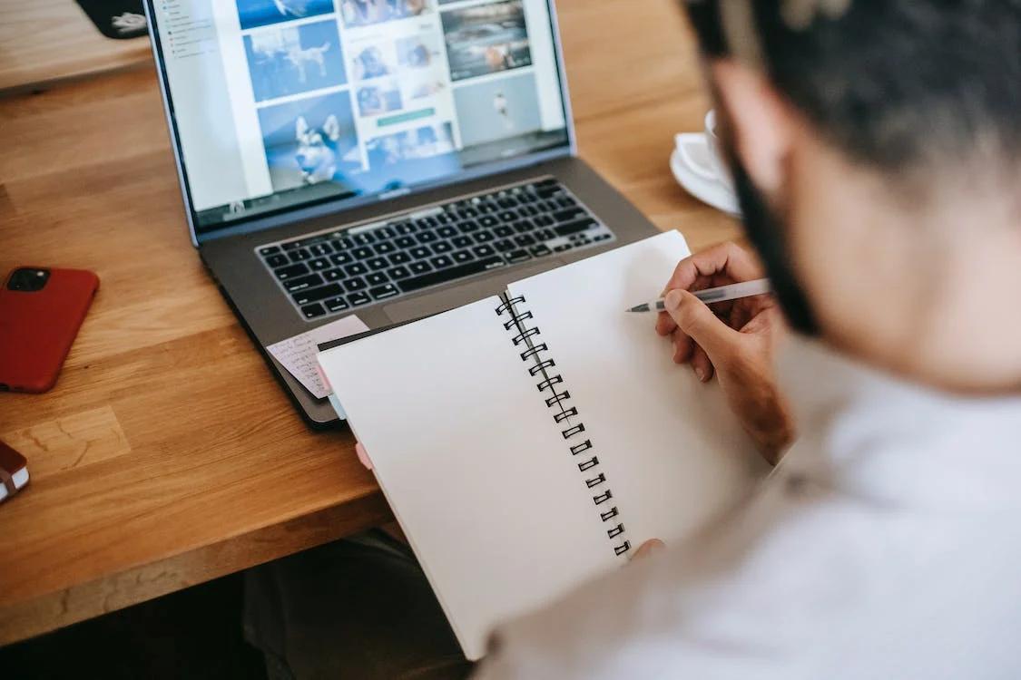 Can Zoom take notes?