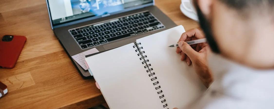 Desbloqueando el poder de las transcripciones para el aprendizaje electrónico