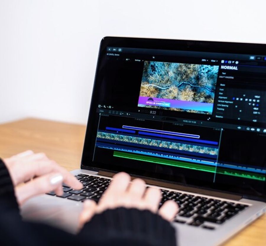 Customizing Subtitles for Media Production and Distribution Teams with Happy Scribe