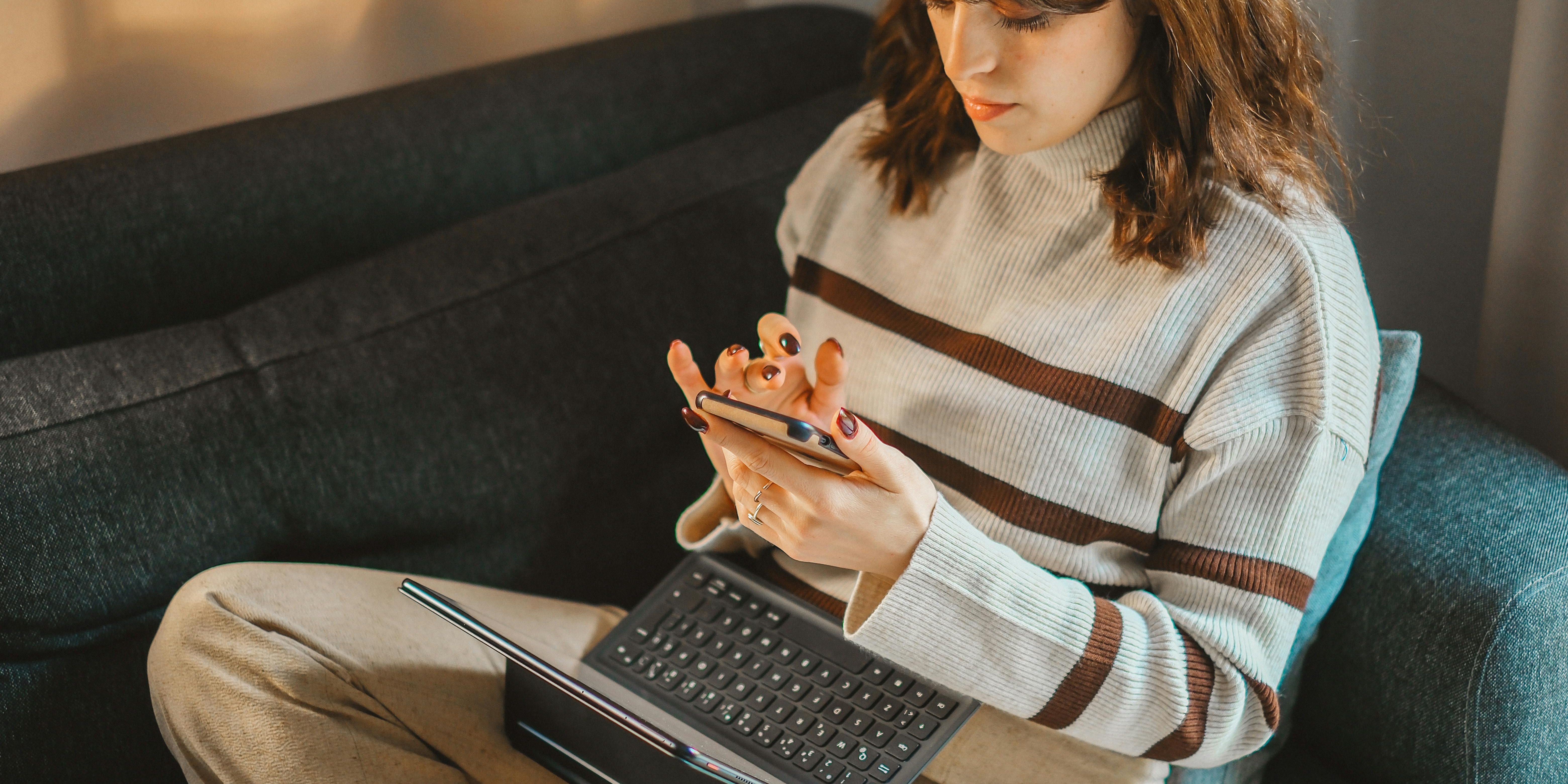 El mejor software de transcripción online con IA para periodistas