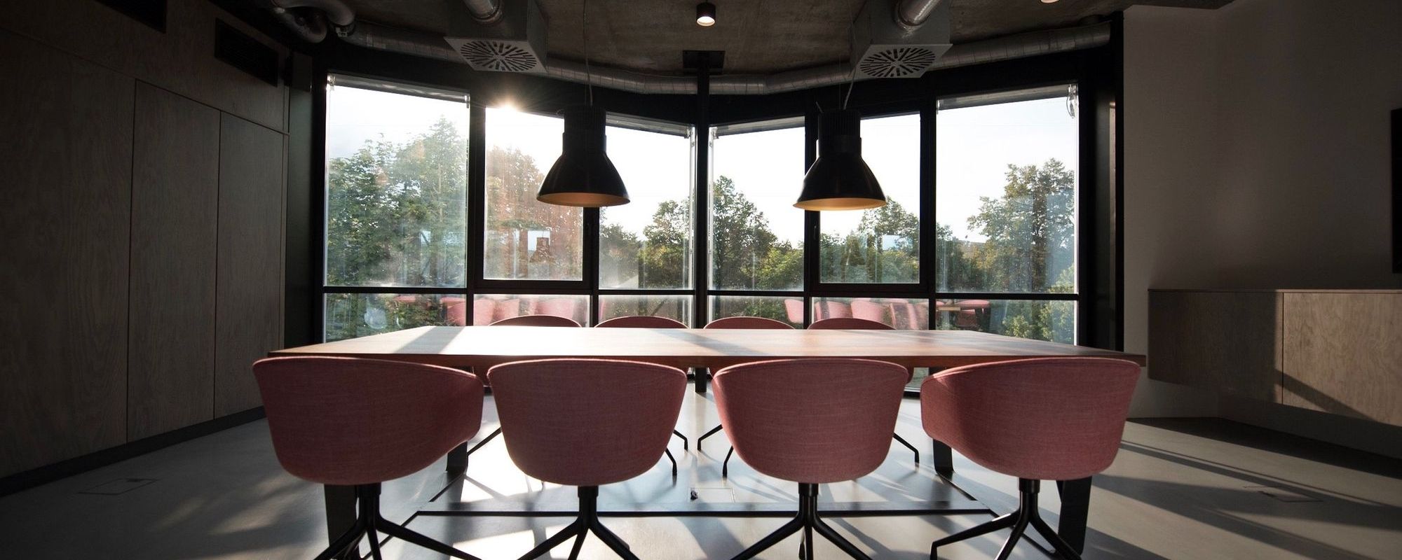 Create Meeting Minutes Accurately and Quickly