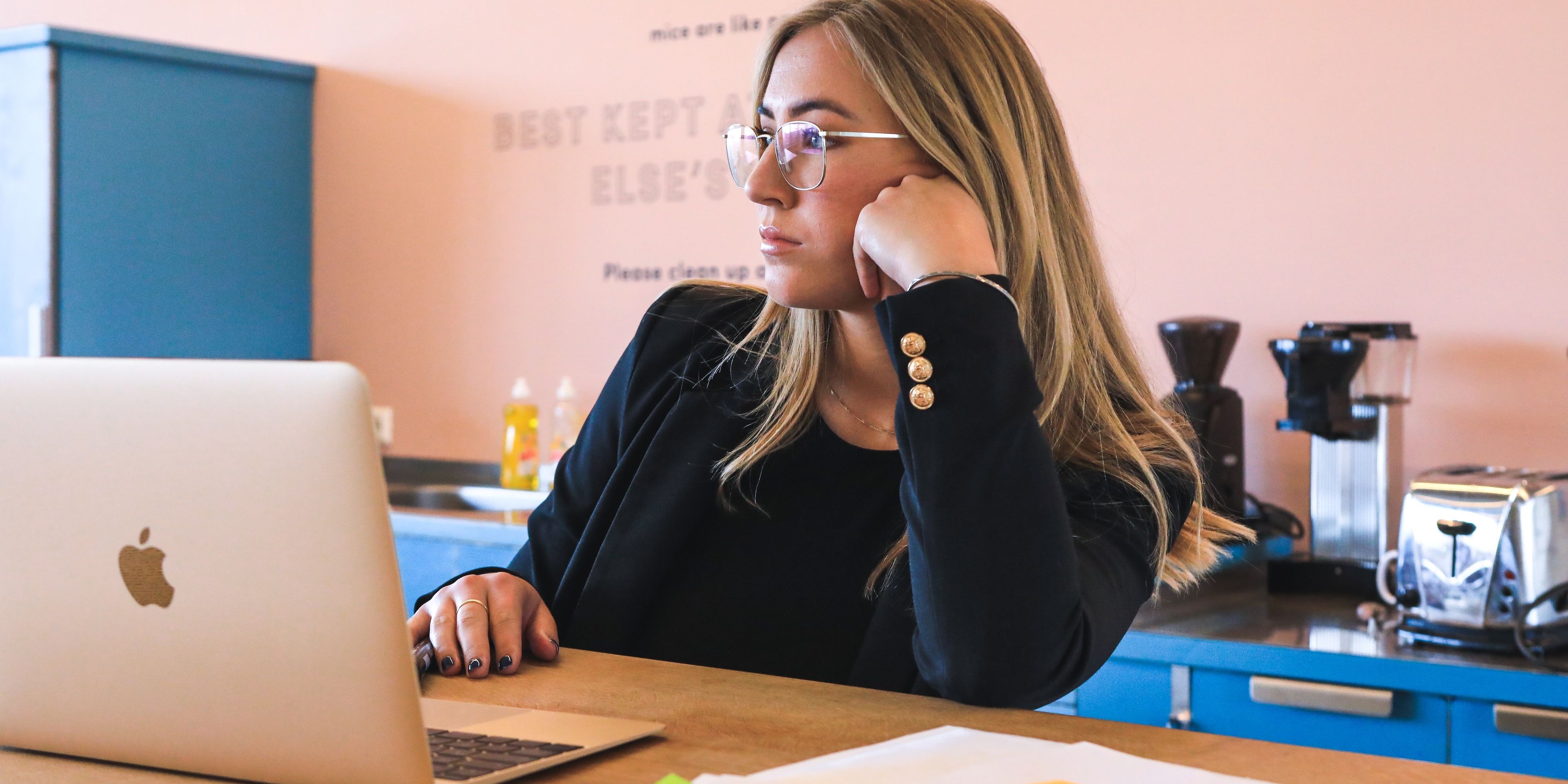 Which tool can I use to transcribe a Zoom meeting or webinar for free?