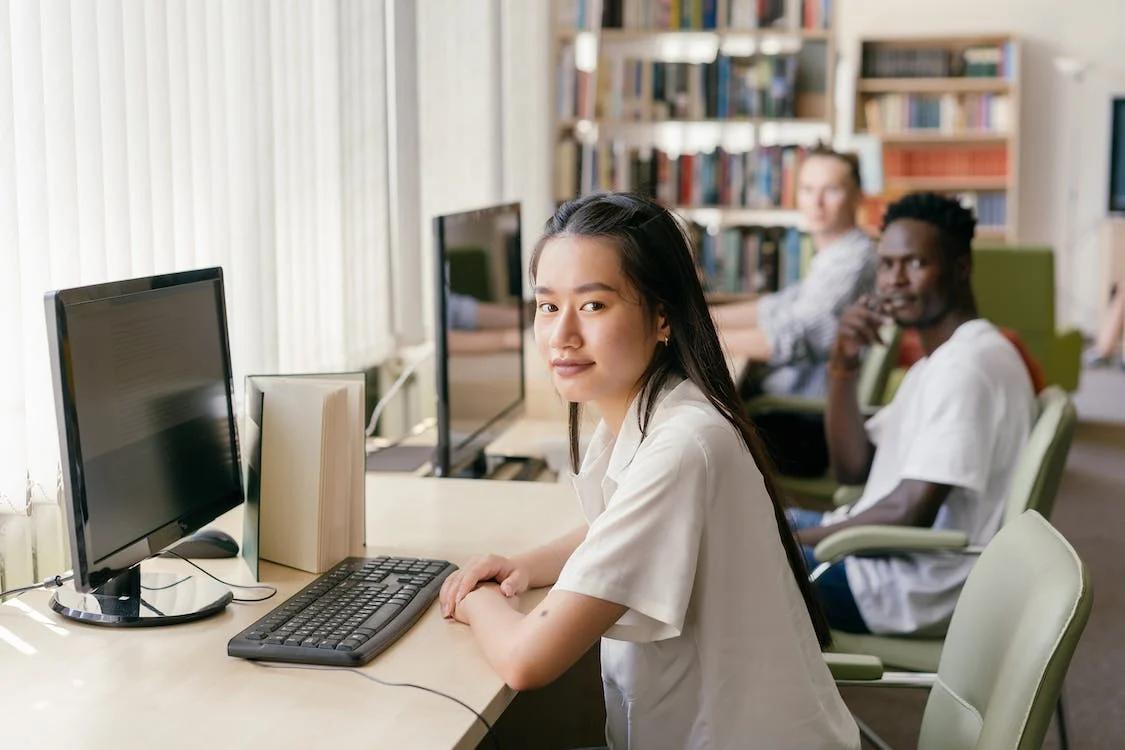 Ajouter un sous-titre à une réunion ou un webinaire Zoom est-il une fonctionnalité payante ?
